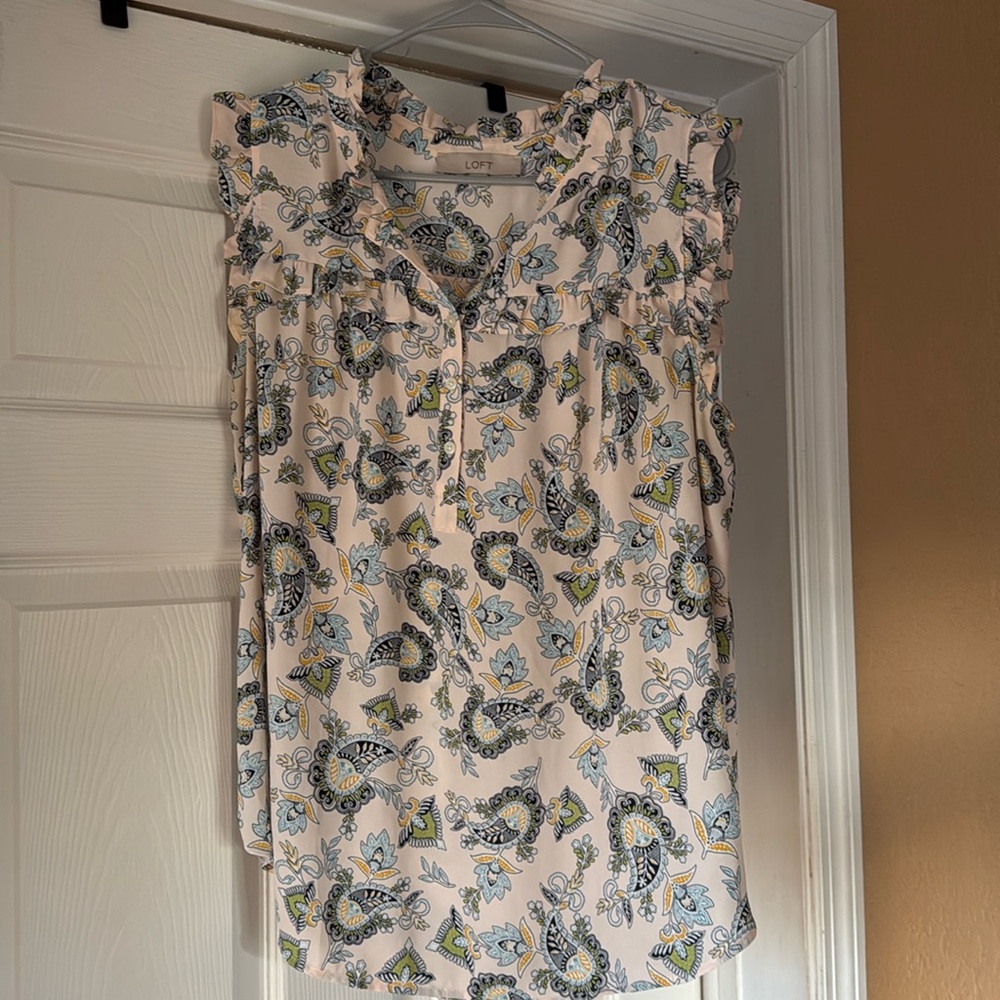 Loft Sz L Sleeveless Top